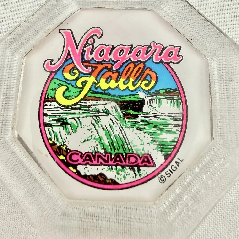 Vintage Niagara Falls Canada Magnet Souvenir Hot Pink Pop Mod Art Retro Acrylic